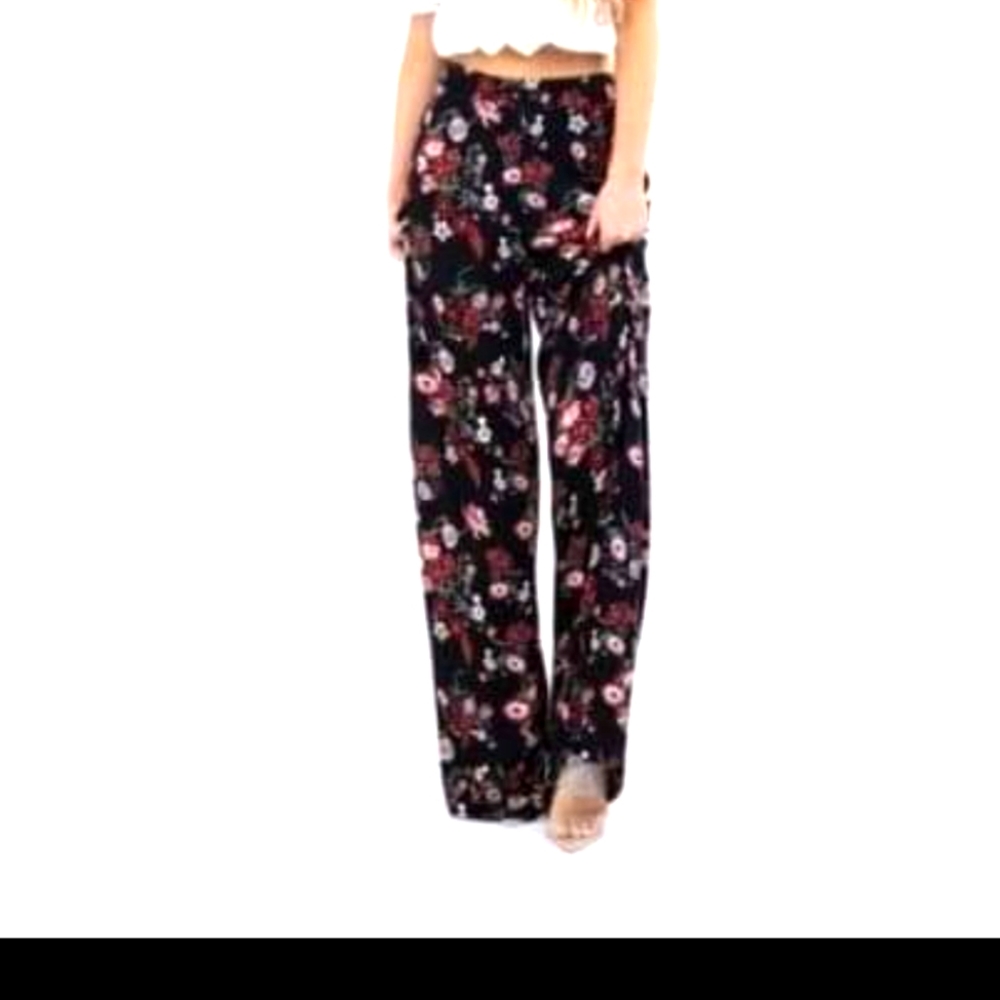 Dazz floaral black pants true size